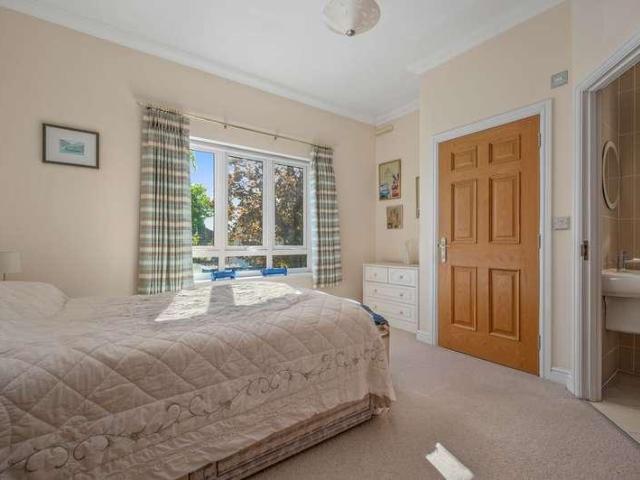Flat for sale in Tiddington, Alderminster