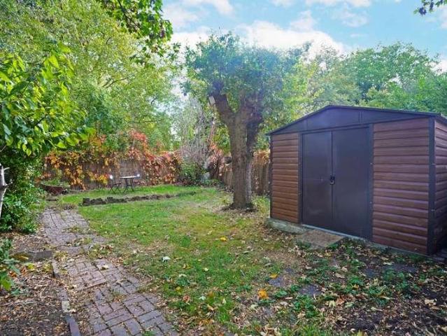 Flat for sale in London Borough of Bromley, Greater London