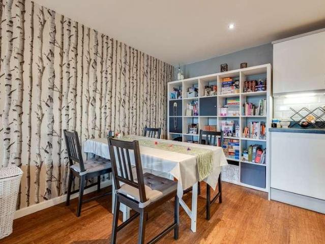 Flat for sale in Chester, Hough Green
