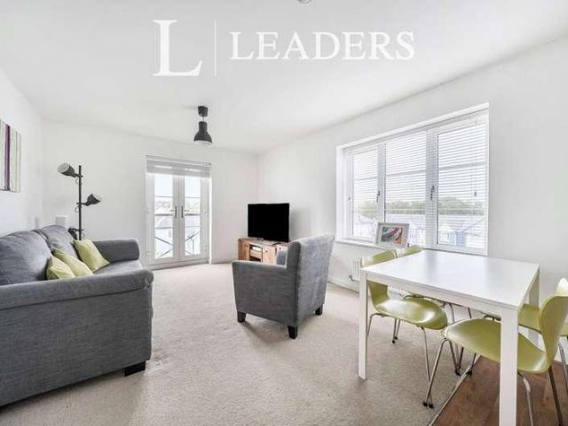 Flat for sale in Brook Street, Bourne Vale