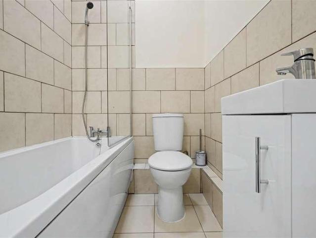 Flat for sale in Caldermill, East Midlands