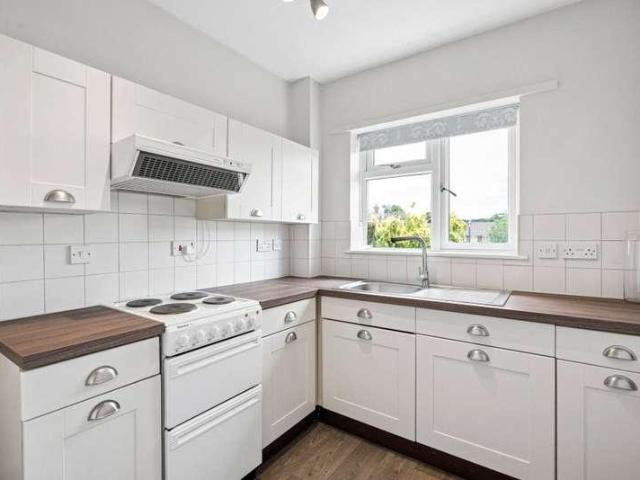 Flat for sale in Lunnon, Buckinghamshire