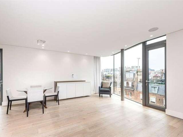 Flat for sale in City of Westminster, Greater London