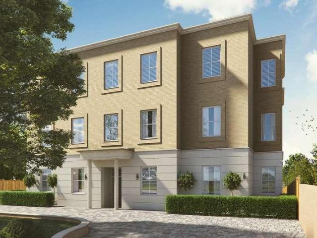 Flat for sale in Chigwell, Epping