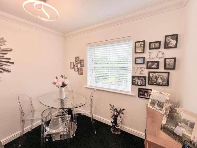Flat for sale in Bridgend, Wales