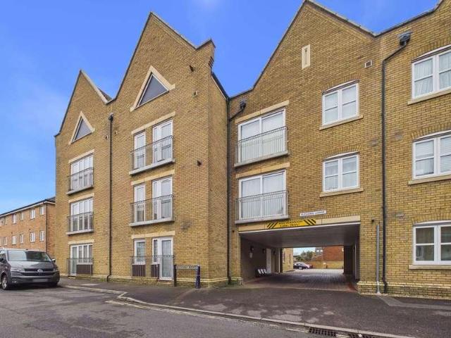 Flat for sale in Kingston Buci, Fishersgate