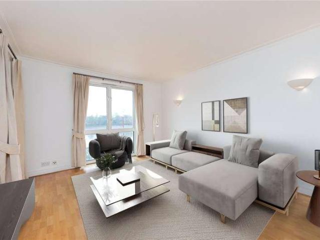 Flat for sale in Wandsworth, Greater London