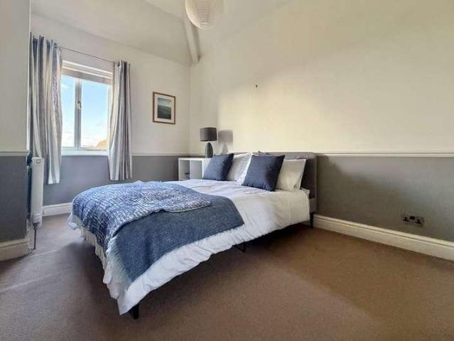 Flat for sale in Lansdown, Bath