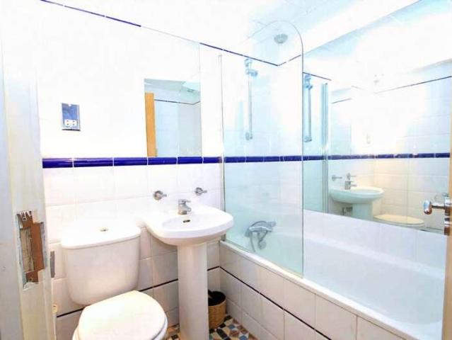 Flat for sale in Wealdstone, Greater London