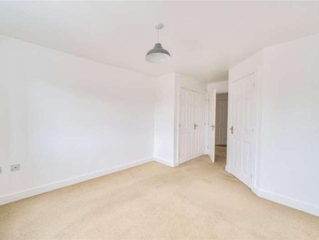Flat for sale in Craven Arms, Shropshire