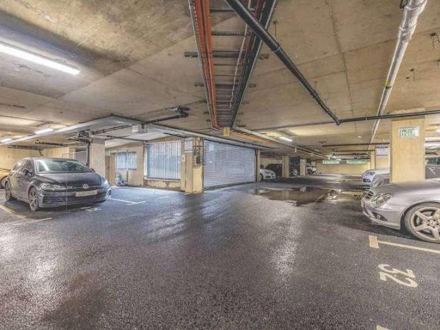 Flat for sale in Slough