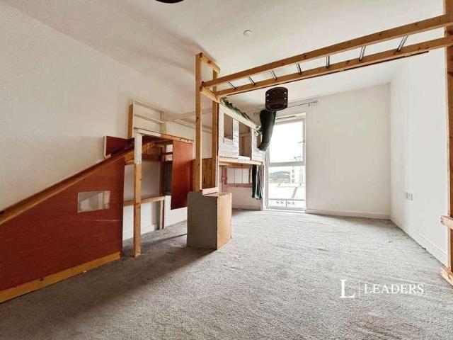 Flat for sale in East Bank, Norfolk