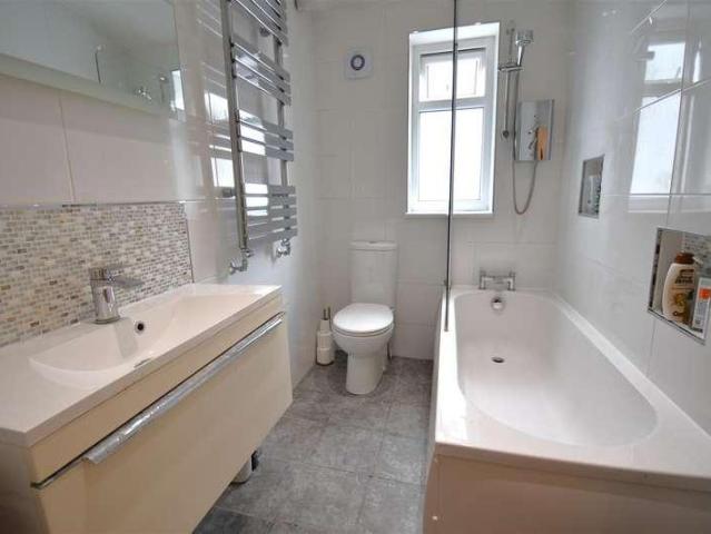 Flat for sale in Feckenham, City Of Bristol