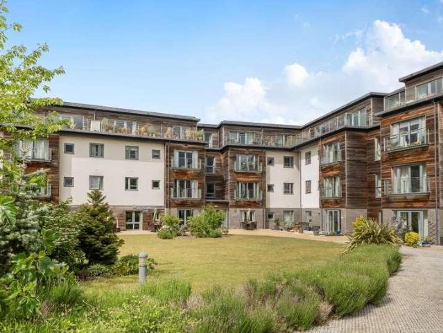 Flat for sale in Black Bourton, Oxfordshire