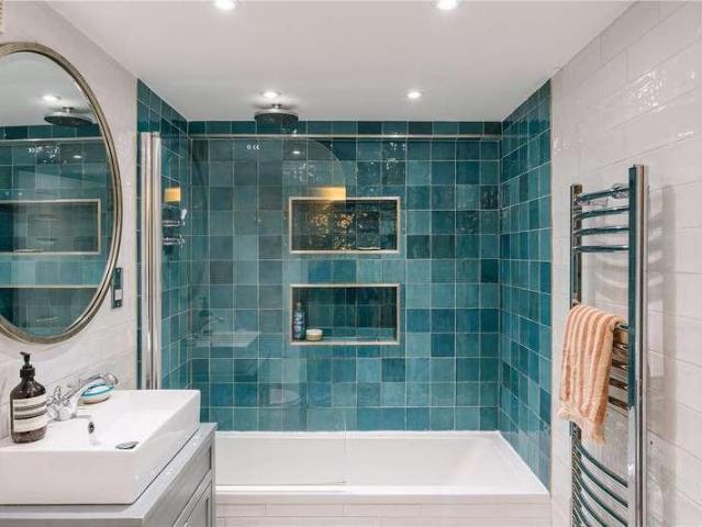 Flat for sale in Harringay, Greater London