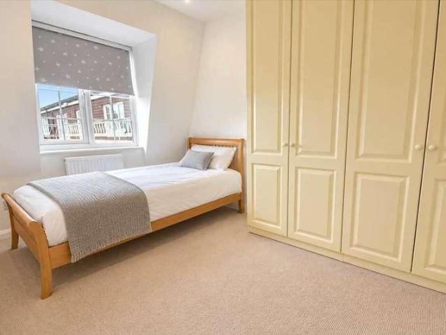 Flat for sale in Greater London