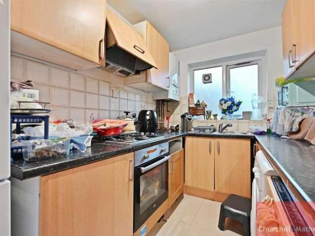 Flat for sale in London Borough of Ealing, Greater London