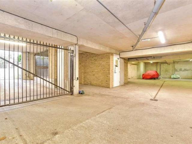 Flat for sale in South Woodford, Isle Of Man
