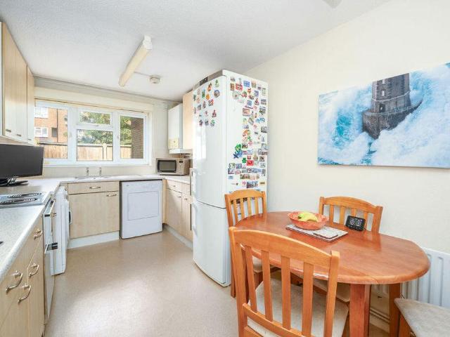 Flat for sale in Walton-on-Thames, Surrey