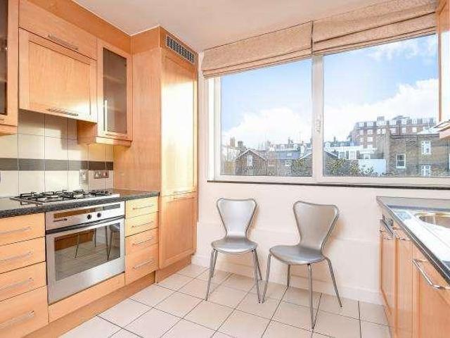 Flat for sale in St. John's Wood, Greater London