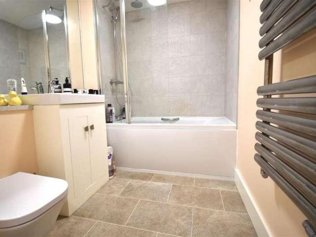 Flat for sale in Feckenham, City Of Bristol