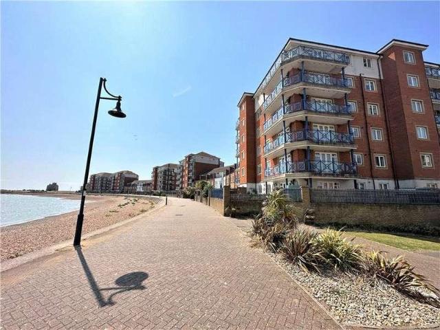 Flat for sale in Sovereign Harbour, Eastbourne