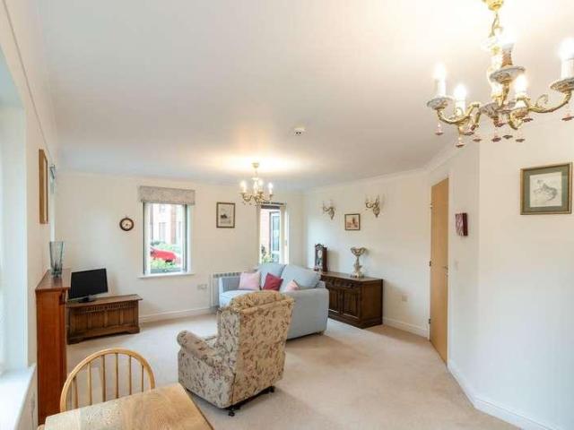 Flat for sale in Barton In Fabis, East Midlands