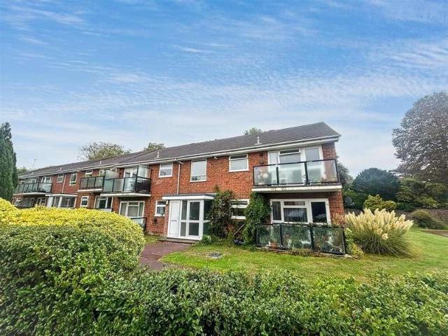 Flat for sale in Eastbourne, East Sussex