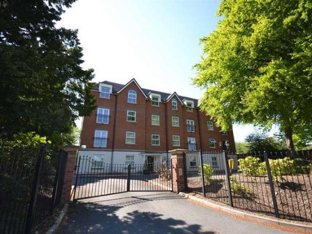 Flat for sale in Thornhill, Wigan
