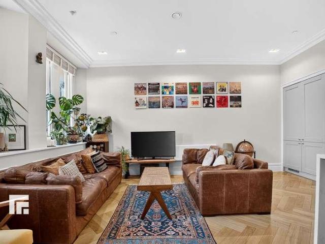 Flat for sale in Tiger Bay, Cardiff