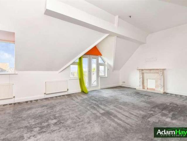 Flat for sale in London Borough of Barnet, Greater London