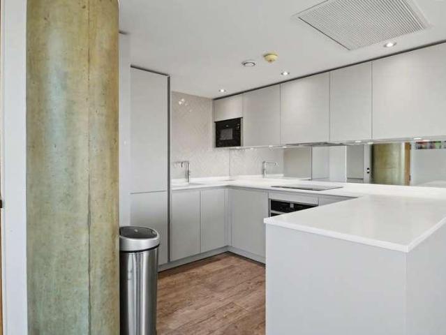 Flat for sale in City Centre, Salford
