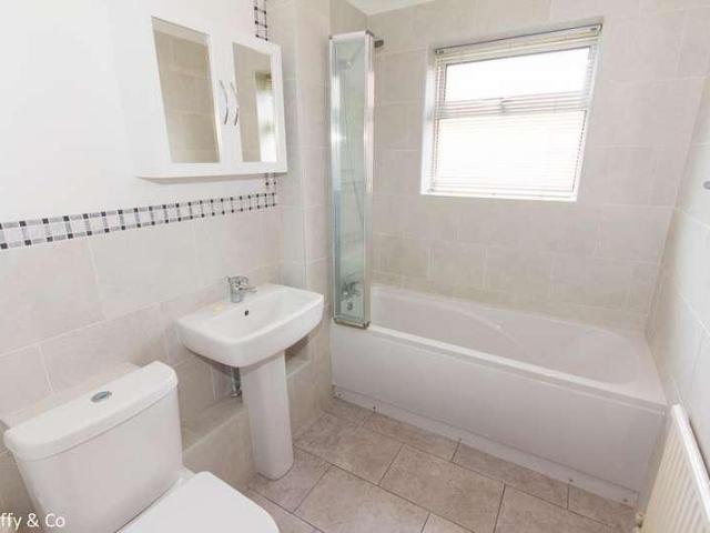 Flat for sale in Perryfields, West Sussex