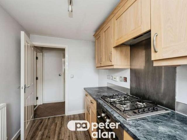 Flat for sale in Nangreaves, Wales