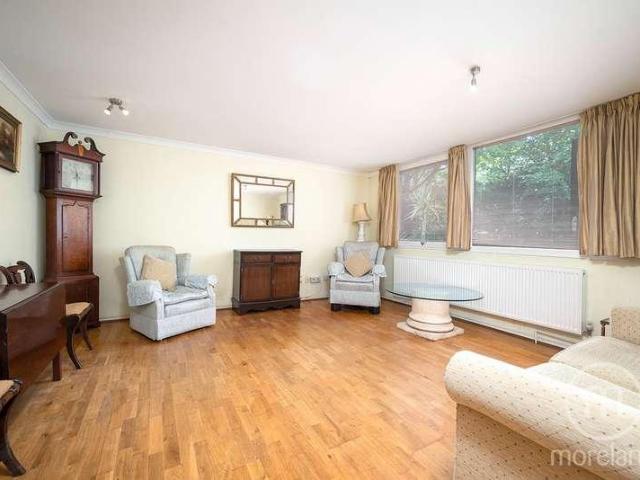 Flat for sale in London Borough of Barnet, Greater London
