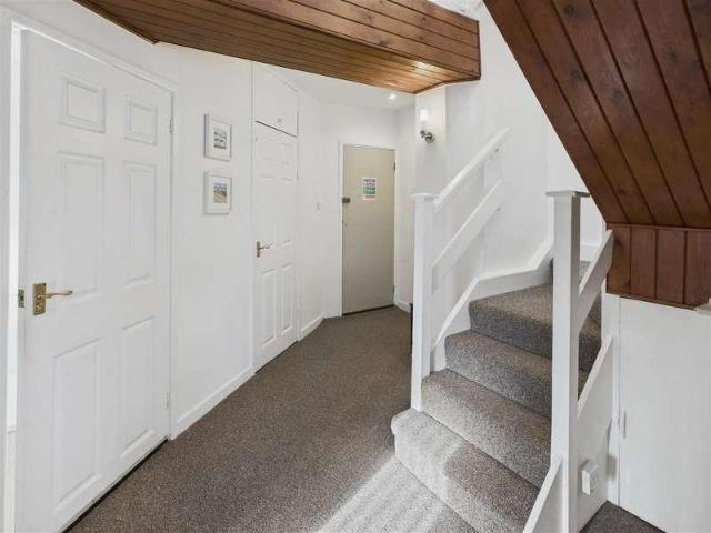 Flat for sale in Saundersfoot, Wales