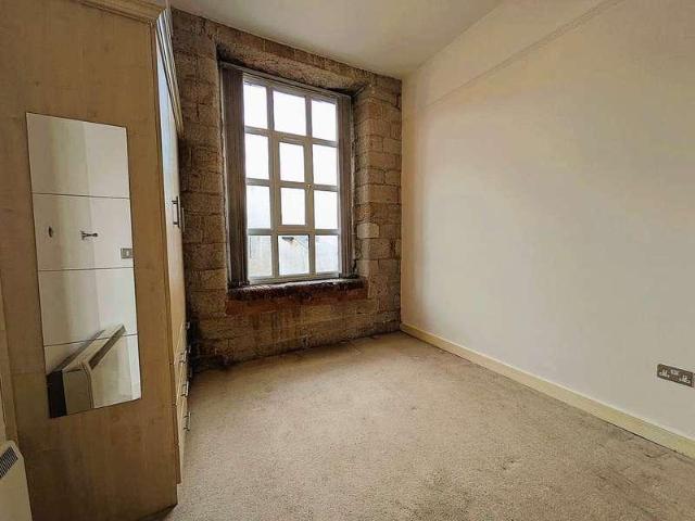 Flat for sale in Uppermill, Oldham