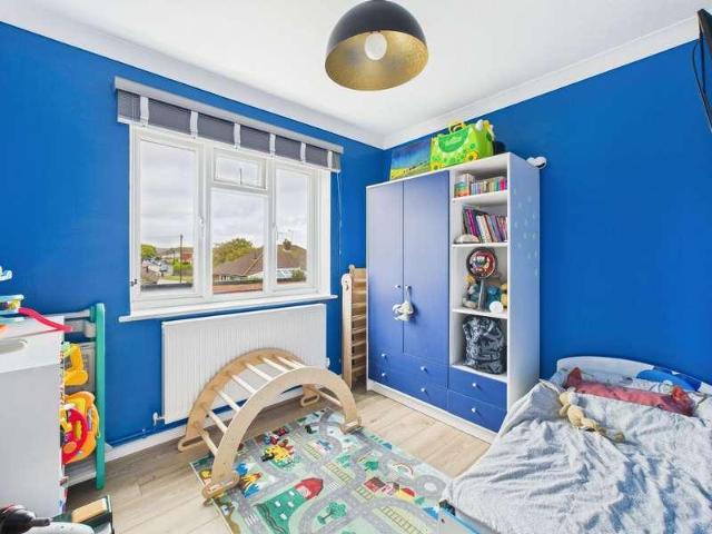 Flat for sale in Worthing, West Sussex