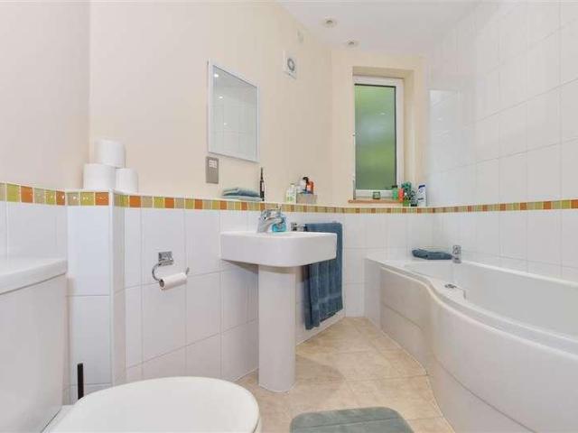 Flat for sale in Longport, The Bridge