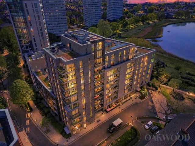 Flat for sale in Woodberry Down, Stamford Hill