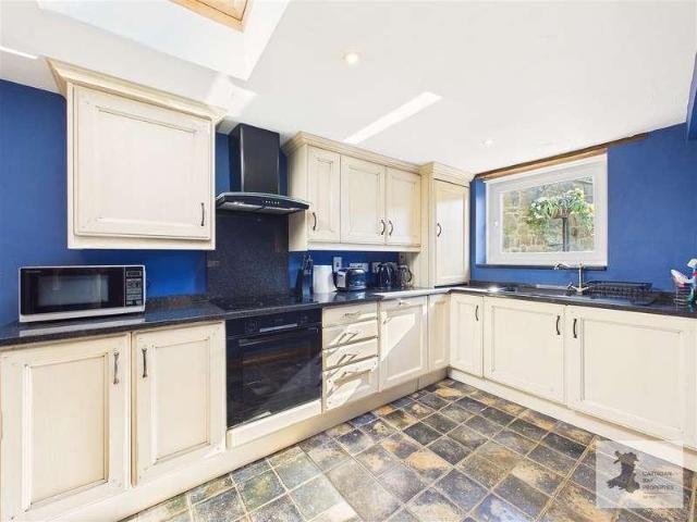 Flat for sale in New Quay