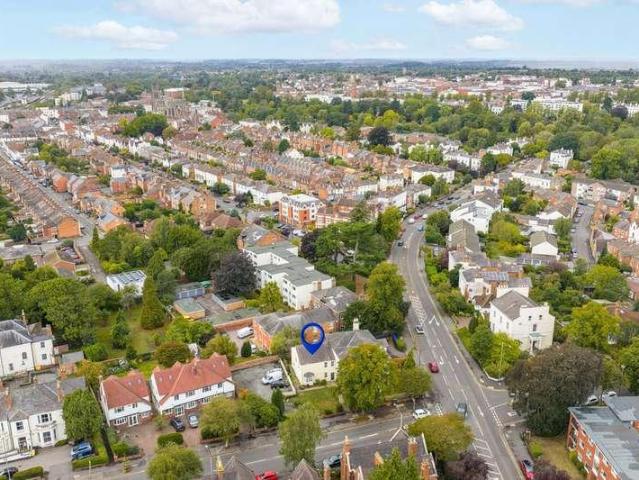 Flat for sale in Sydenham, Green Close