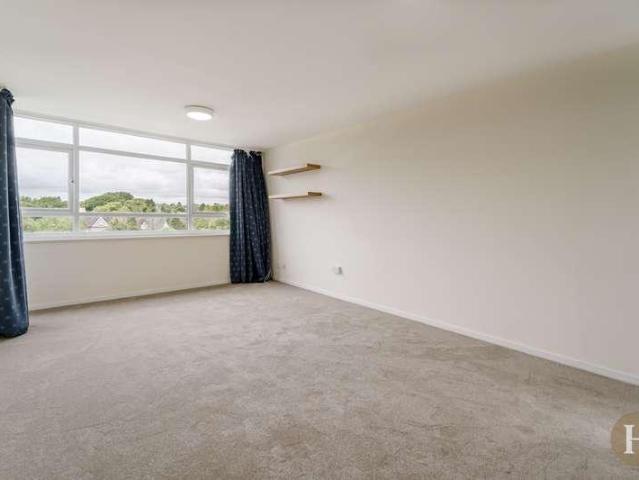 Flat for sale in Chad Valley, Birmingham