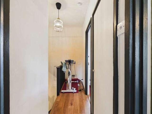 Flat for sale in Peckham, Greater London