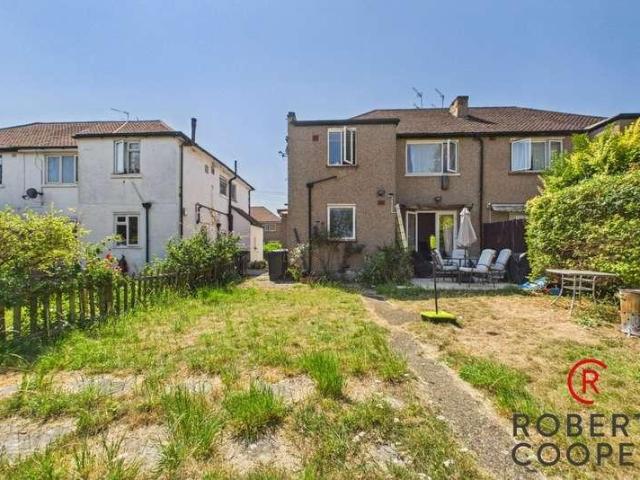 Flat for sale in Greater London
