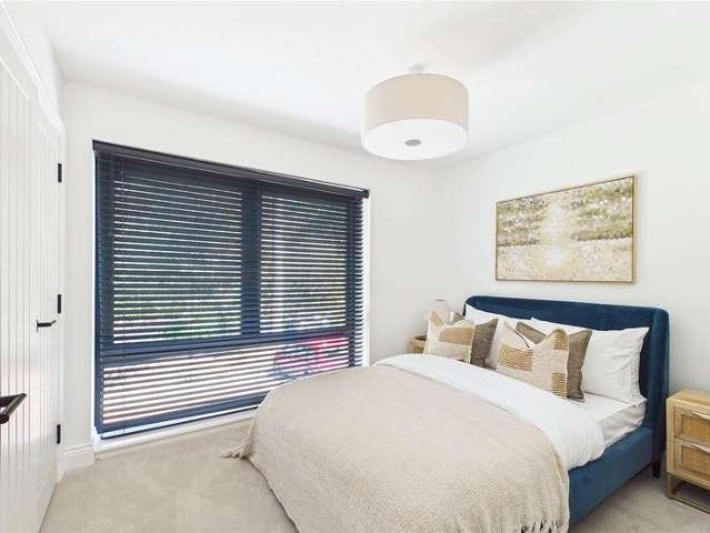 Flat for sale in Horsell, Woking