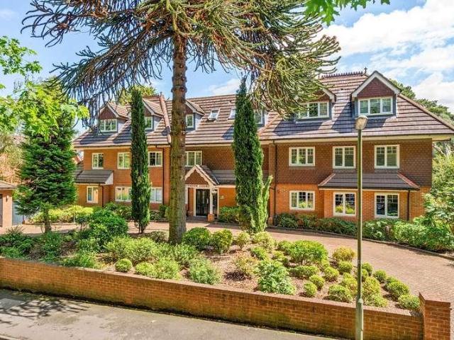 Flat for sale in Whiteley Village, Blackhills