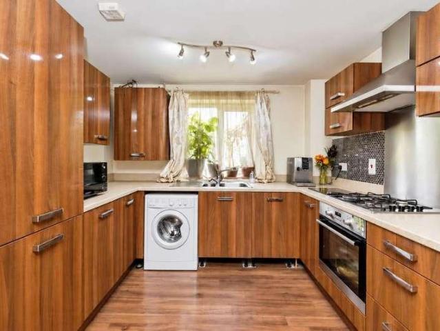 Flat for sale in Watford Heath, Watford