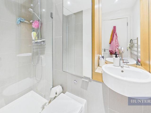 Flat for sale in The Polygon, City Of Southampton