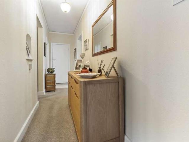 Flat for sale in West Worthing, Worthing